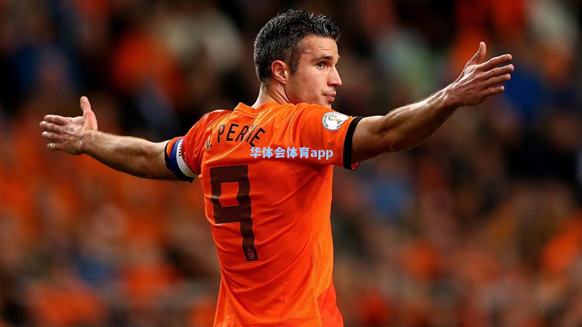 龙东独造四球荣膺中超第九轮MVP,全面激活大连队进攻体系